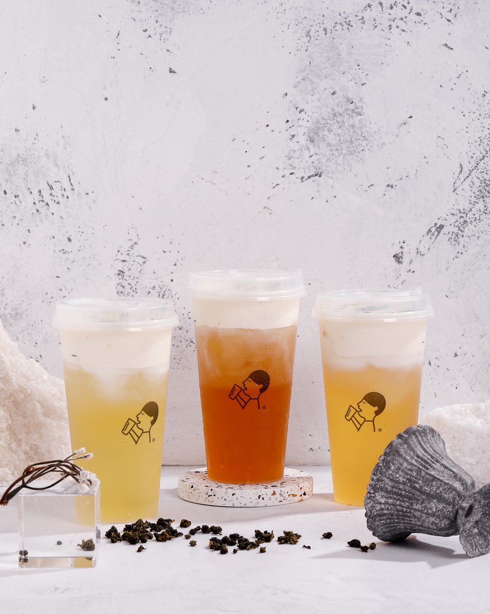 ion_orchard's tweet photo. In celebration of @HEYTEA's 2nd anniversary, enjoy a complimentary King Fone Cheezo Tea with any purchase of drinks above $5.50 in-store (B4-29), available only on 10 November 2020. #HEYTEA #HEYTEAturns2 https://t.co/gqcqXDqR1h