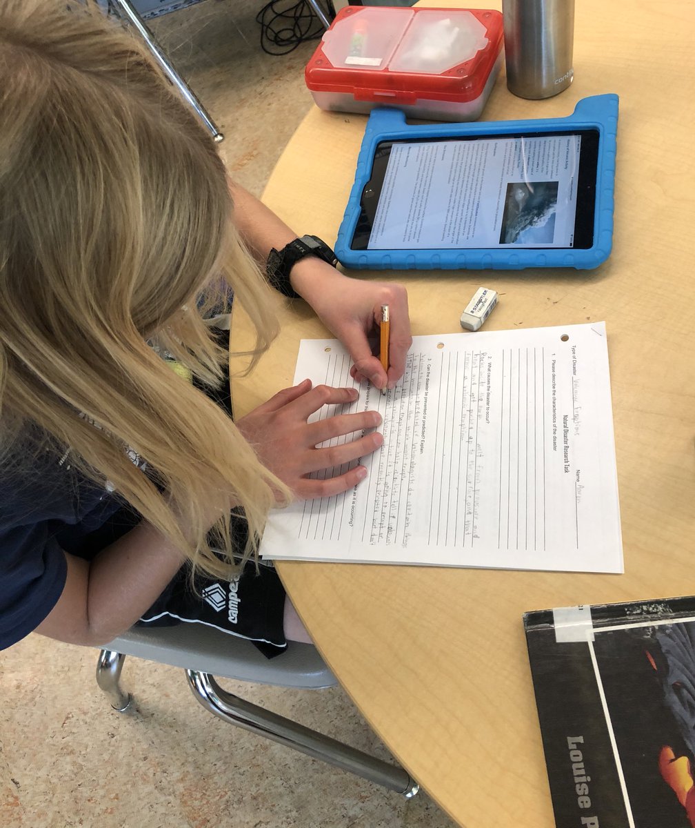 glendale_belin's tweet photo. Today we dug deeper into our natural disaster research! 🌊🌋🌎🌀🌪
What causes these natural disasters? Can they be predicted or prevented? What damage do they cause to the environment? These are just some of the questions we are investigating!
@glendale_bode
#environmentexperts https://t.co/r0jP1QmNkv
