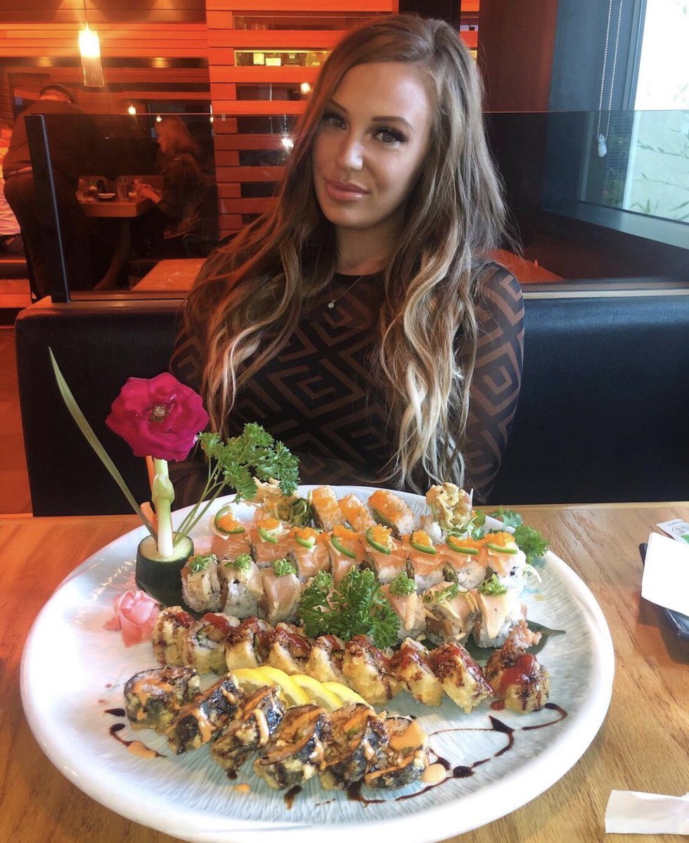 SinjuRestaurant's tweet photo. “Sushi is the way to my ❤️” @miabutler https://t.co/T3Vp3uu8X2