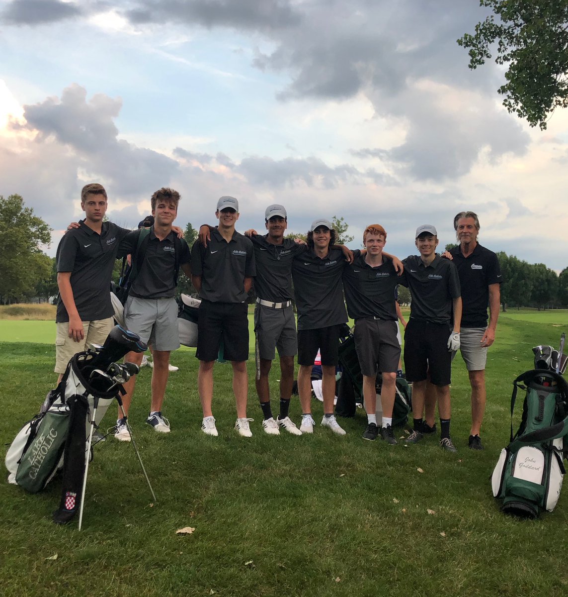 LCBoysGolf1's tweet photo. Congratulations to the following for a great year on the course and in the classroom‼️

Dominik Cosic - 1st Team All-Northeast Ohio

John Goddard &amp; Jalen Rankin - Honorable mention All-Northeast Ohio 

John Goddard &amp; Anthony Discenza- Academic All-Ohio https://t.co/eB9XXcmMhc