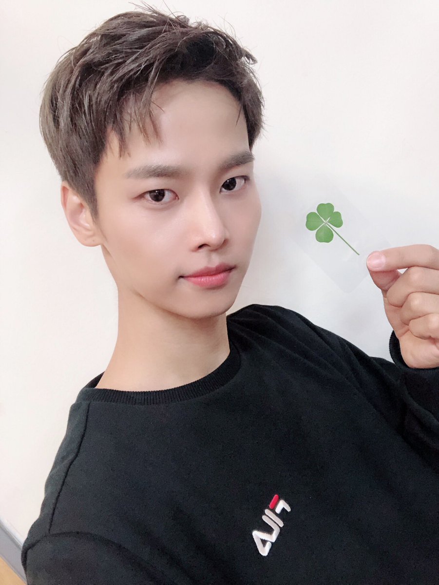 hakyeon  nozomi- comforting guardian that watches over the group- aggressively showers other members with love- confident gay- somehow has this spiritual all-knowing aura- don't mess with them they're probably a god