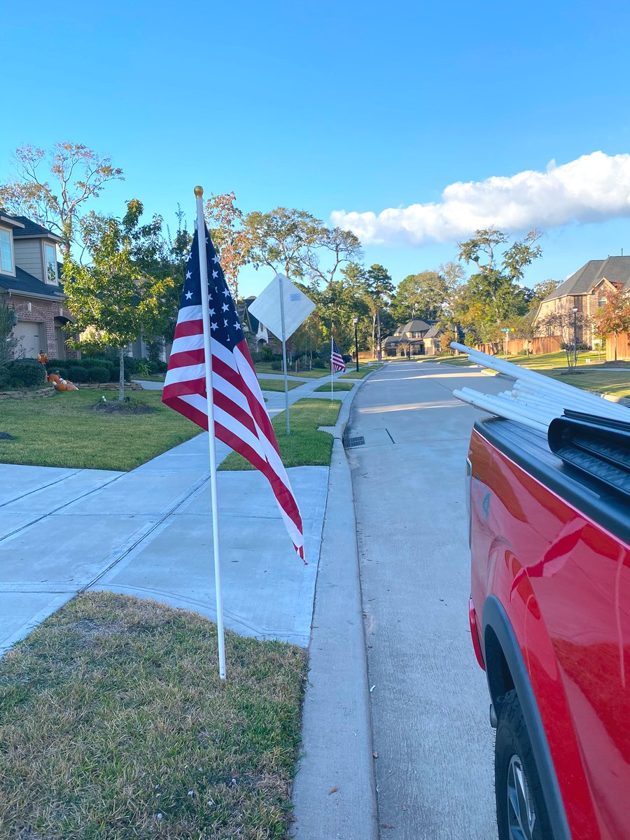 jrobeauCFISD's tweet photo. The flags are ALL out! Thank you to our (nearly 500!) subscribers for your support of the @CyWoodsBand fundraising program. We love seeing the streets of our community lined with flags in honor of our veterans! @CyWoods212 @CyFairISD #bandflags #fundraising #CFISDspirit #wildcats https://t.co/kGusuZjFKC