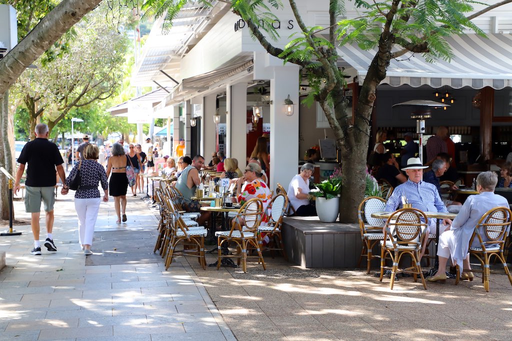 32_Blocks's tweet image. One of the best perks about being a writer, is the fact that you can live anywhere in the World. My new home will soon be #Mooloolaba in the @sunshinecoastoz Thanks to the likes of @Library_Vic @PRO_Vic and @TroveAustralia I will still be able to do my research from afar 🌞 🌊