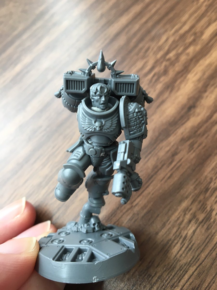 wackostracko's tweet photo. Still needs a lot of work, but Antor Delassio, The Cursed Young Prince is getting ready to cross the rubicon to meet his buddies in primaris life #deathwatchoverkill #warhammer40k https://t.co/J3XPGErrTA