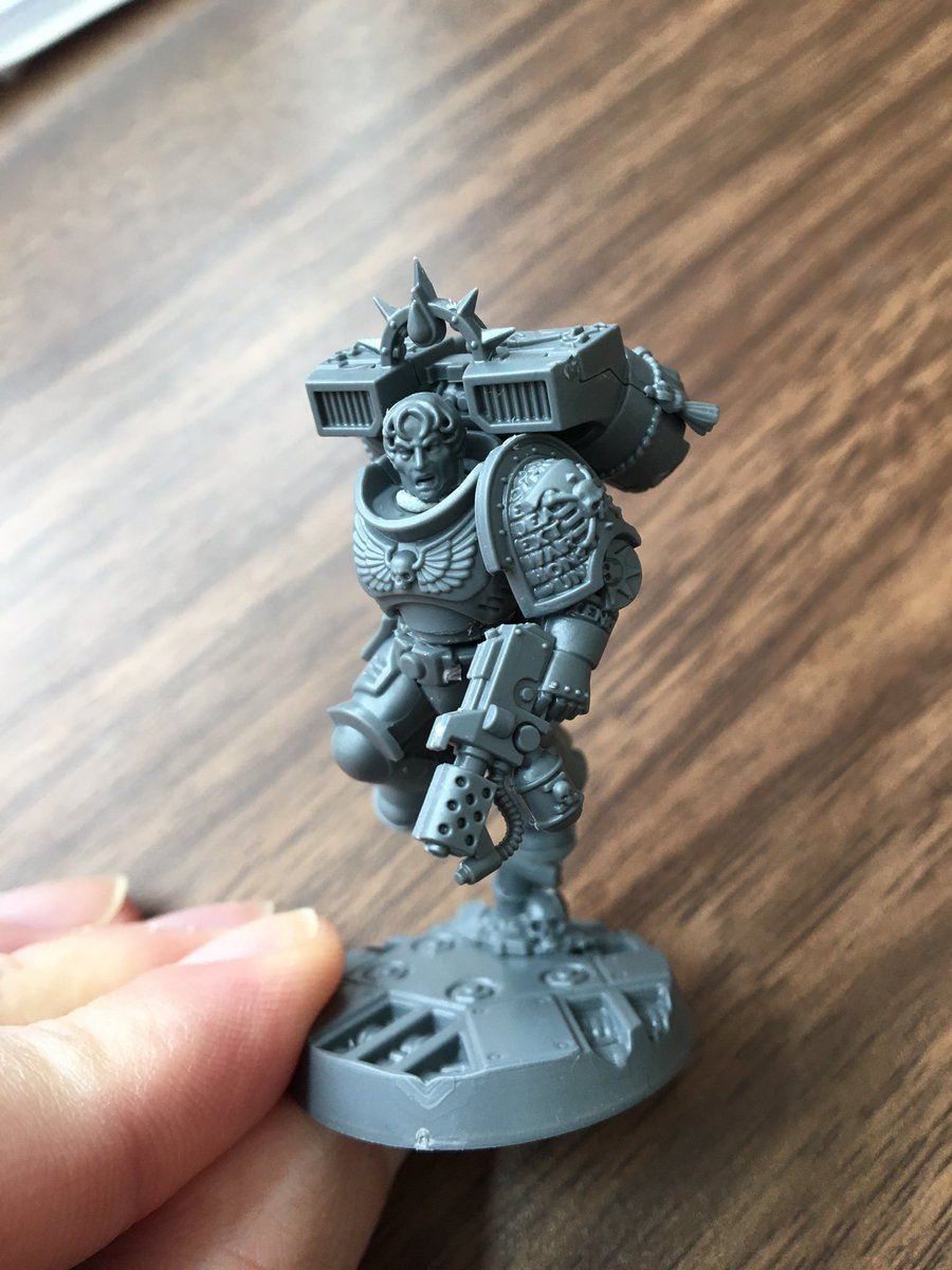 wackostracko's tweet photo. Still needs a lot of work, but Antor Delassio, The Cursed Young Prince is getting ready to cross the rubicon to meet his buddies in primaris life #deathwatchoverkill #warhammer40k https://t.co/J3XPGErrTA