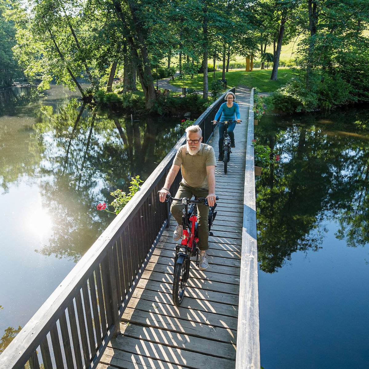 Discover Tern electric bikes - GSD, HSD and Vektron! Each built for built to defy expectations for what a folding bike can do. A range of bikes for different types of riders. Learn more at amegoev.com!