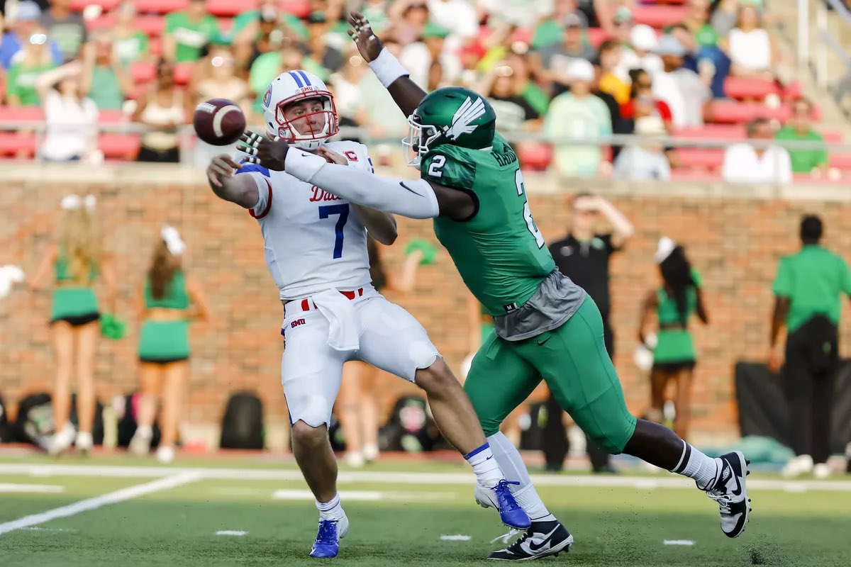 RjPearson334's tweet photo. Blessed to receive an offer from the university of north Texas 🧩🔰 #go_mean_green @CoachClintBowen @CoachMathies @JUCOFFrenzy @JuCoFootballACE https://t.co/fhgAdCMdF2