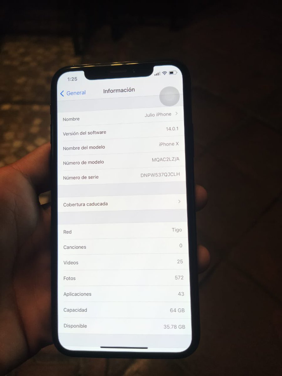 _JulioMartinez's tweet photo. Hola chic@s ando vendiendo este lindo iPhone X de 64gb precio pana, interesados me pueden escribir por imbox... me ayudaría bastante un RT para que más personas sepan, gracias de antemano 🥺❤️ https://t.co/JObffUHUvE