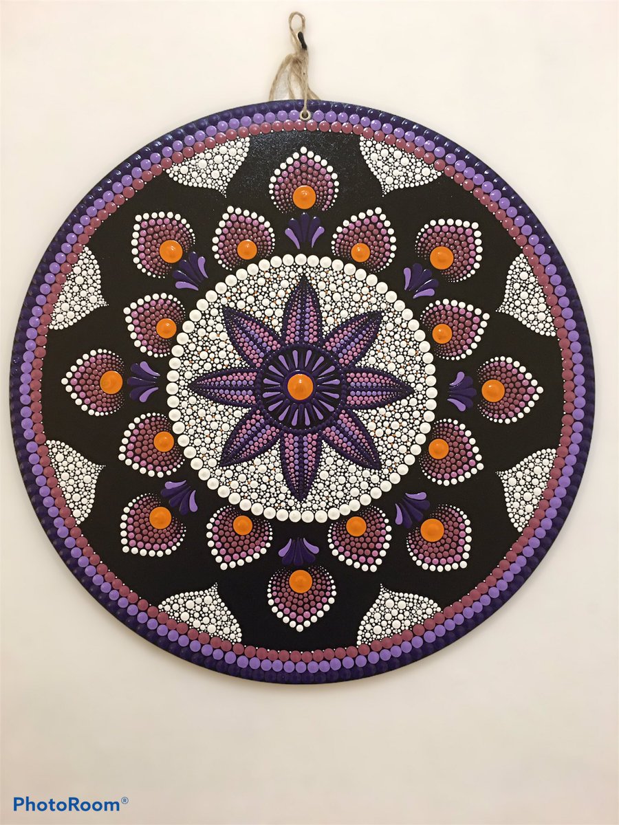 Vivi_Simas's tweet photo. Oi Genteeee!!! Vim mostrar um pouquinho do meu trabalho!!! E convidar vcs à me seguirem no Instagram!!! 🧿🕉🙏🏻
👉🏻 @viviane_simas https://t.co/LCSvE3jwpD
