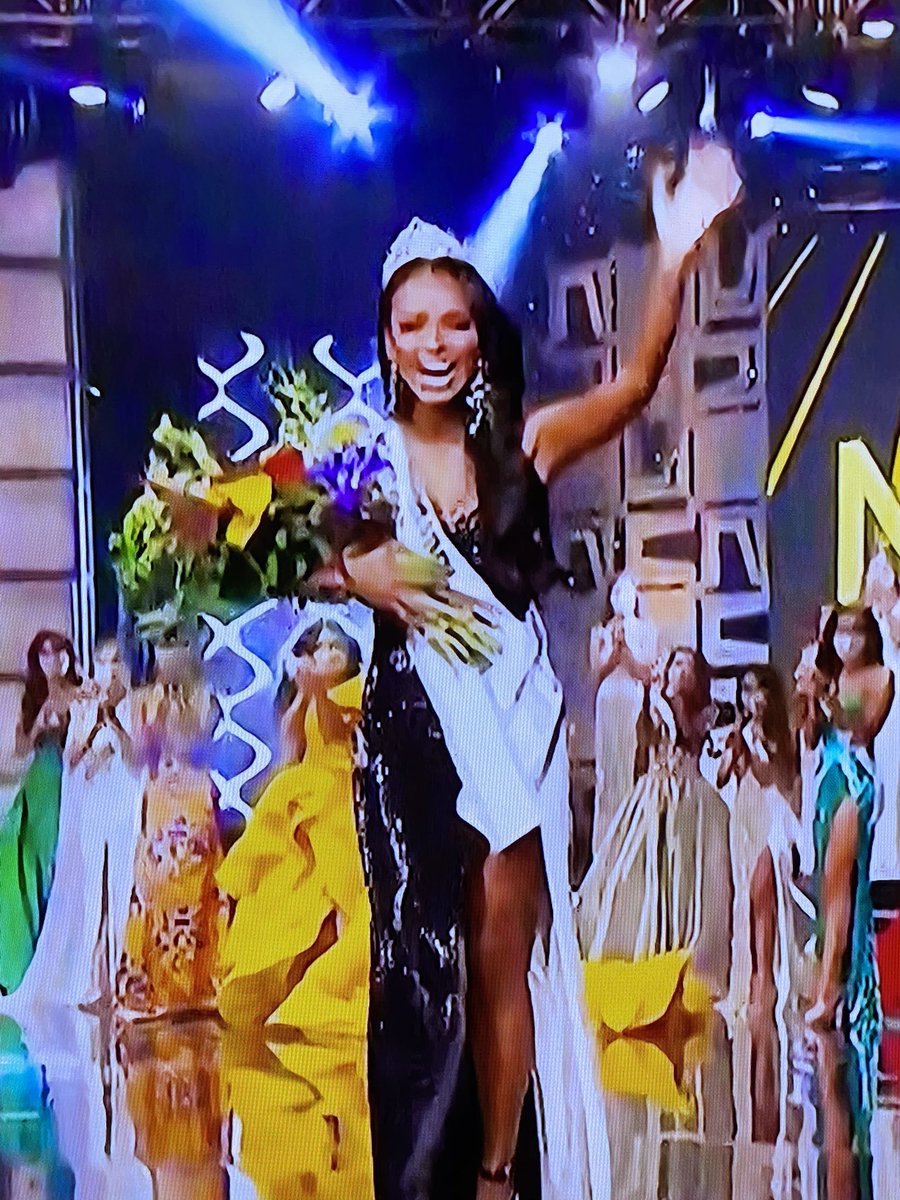 LAWoodwardMD's tweet photo. Congratulations Miss Mississippi USA @asyadanielle! Crowned Miss USA! https://t.co/KytNEg7G5T