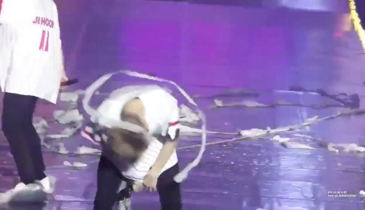 ทวิตนึง : ไอดอลก็ขายความเป็น boyfriend material กันทั้งนั้น เดทก็รู้สึกเหมือนโดนหักหลัง

เมนชั้น :