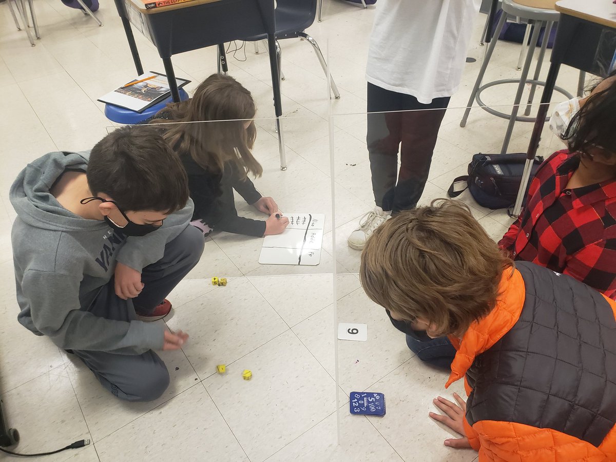 5th Grade News tweet media