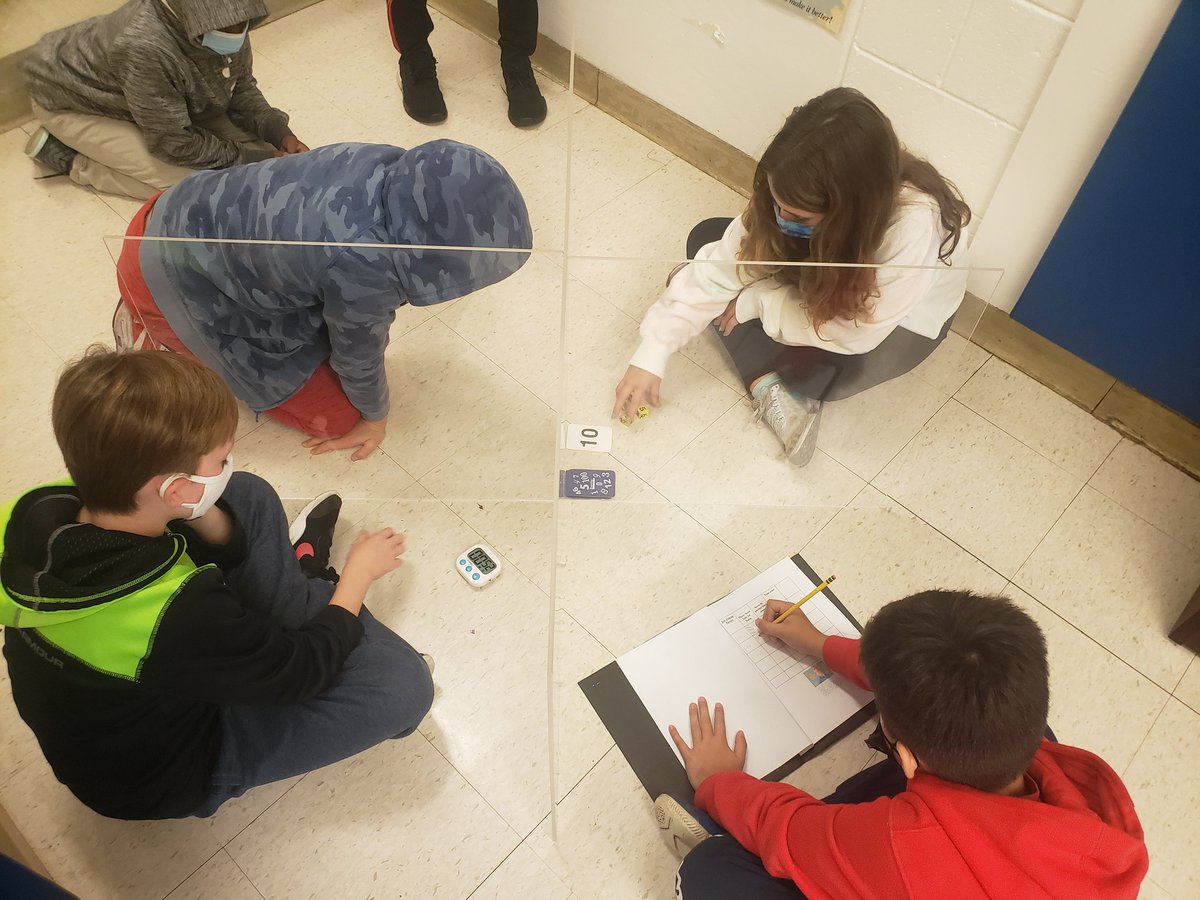 5th Grade News tweet media