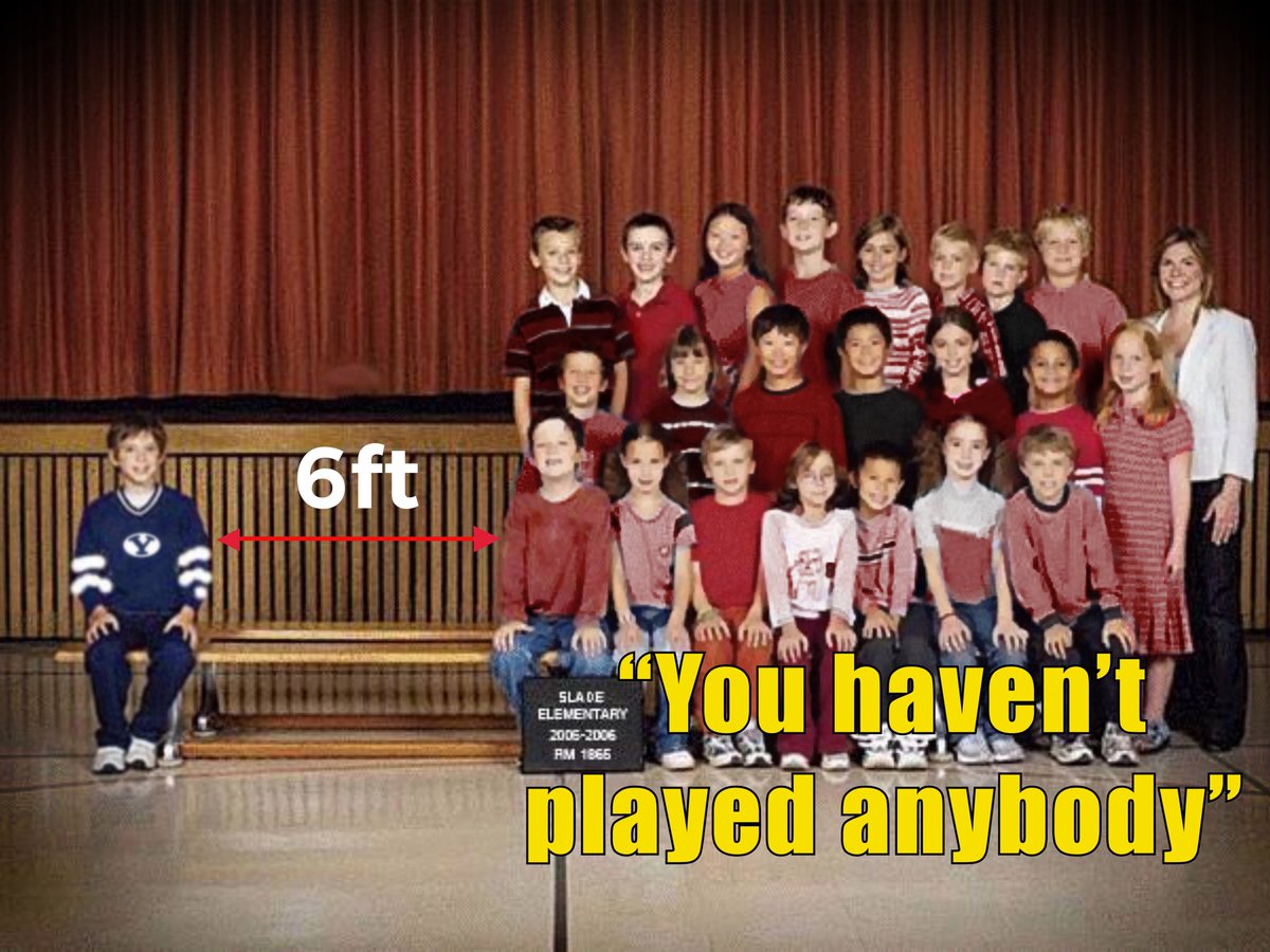 fatsamoan's tweet image. The only acceptable social distance #aintnobodygottimeforthat 🖕🏽