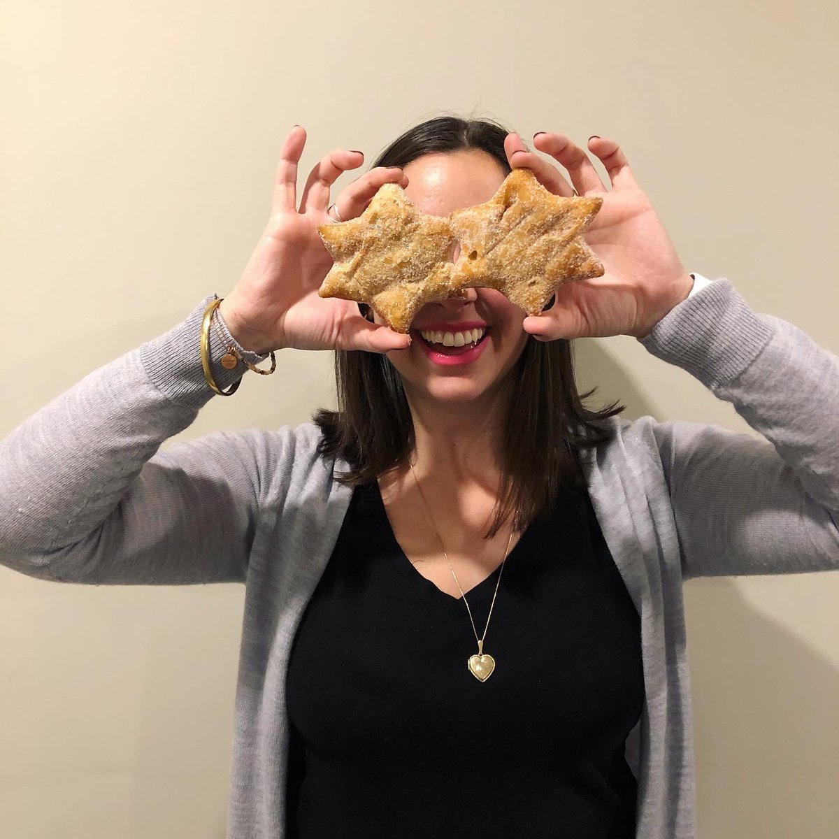 🚨 PSA: You can get <a href="/FritterShop/">TheFritterShop</a> fritters in #LdnOnt any day of the week! Run, don’t walk! 🏃‍♂️🚨 #FritterFam