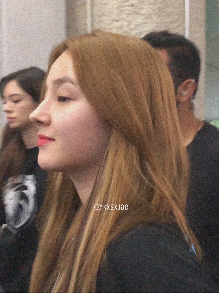 NancyDabinMMLD's tweet photo. Her side profile always has me weak. #MOMOLAND2ndTEASER #Ready_Or_Not @MMLD_Official
#4YearsWithMOMOLAND #NANCY #낸시 #그루 https://t.co/DhWZ2UXylH