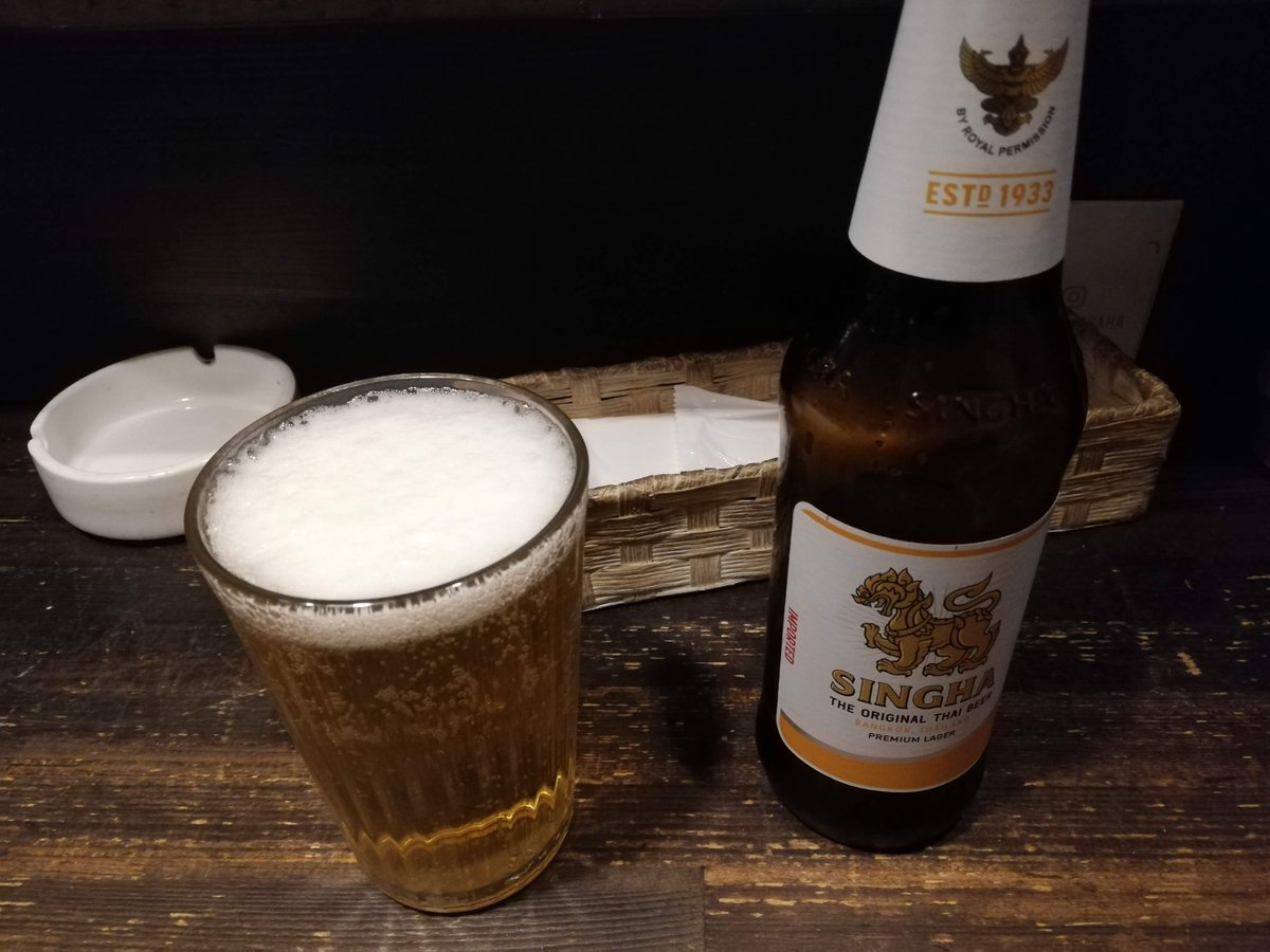 VACAN_kariman's tweet photo. 昨晩は #福島 の #タイ料理店 #NeoThai #ネオタイ さんへ。ちょっと慌ただしい1日だったが、お母さん（と呼ばせていただいている店長さん）が優しくいろんなアドバイスをくださり感謝。
#シンハー🍺と辛めの #グリーンカレー🍛で元気補充できた〜
【今入れるかはこちら👇】
https://t.co/wkCn5buH0b https://t.co/wAAUWkbSVd