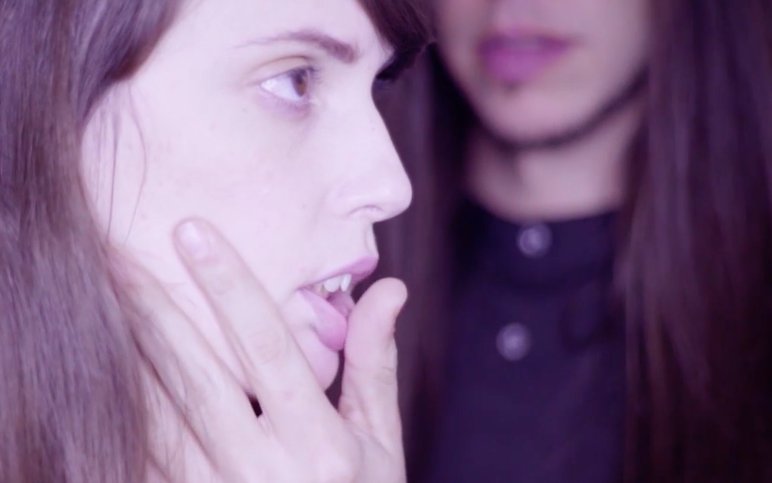 PinkLabelTV's tweet image. NEW on PinkLabel.TV... "L A R V A" by @Mantis_lab with @AnnekeNecro and Sade

Inspired of the world of comics and the music videos, we want to offer another perspective of sex and porn, with oral sex and partial mummification.

Watch now ▶️ pinklabel.tv/on-demand/film…