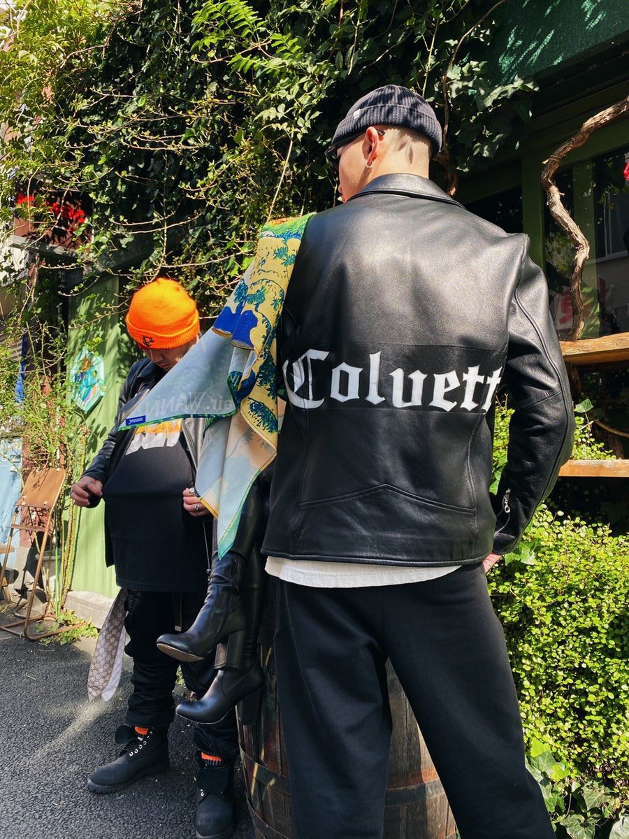 JOE_SDC's tweet photo. OPEN!!

12:00-19:00⏰

入荷したばっかりのFIRST DOWNも毎日旅立っていますので狙ってた方はお早めに!!

今年は例年に比べて寒い冬が続きますのでウィンターシーズンの準備は怠らずに👌

問い合わせも随時受けてつけてますのでお早めに〜 https://t.co/foJUsSeQyU