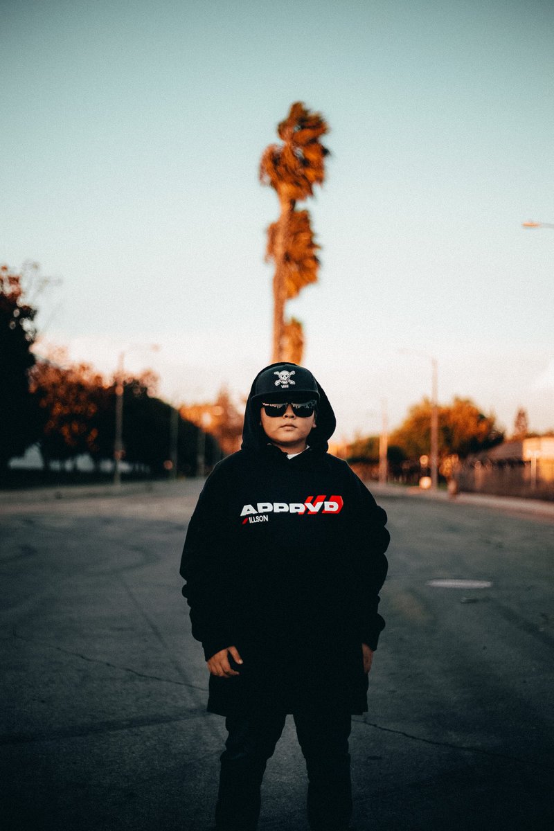Streetfunctions's tweet photo. Sometimes I enjoy capturing the homies more than their cars. https://t.co/xBbGDn19oX