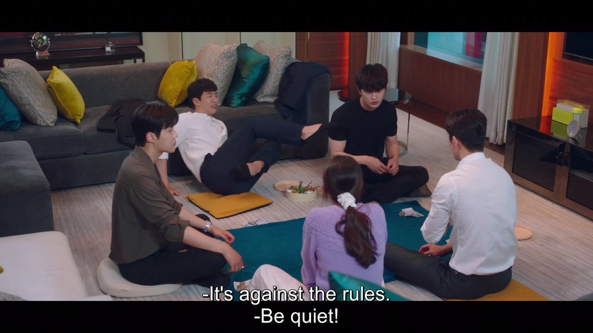 Meanwhile she only show her sweet and supportive girlfriend side to Dosan. It's sad to see she also broke her rules and get used to him.She takes care of Dosan the same way mom looks out her children. She's too considerate of him and forget her true self https://twitter.com/isstea/status/1325987933216600064?s=19