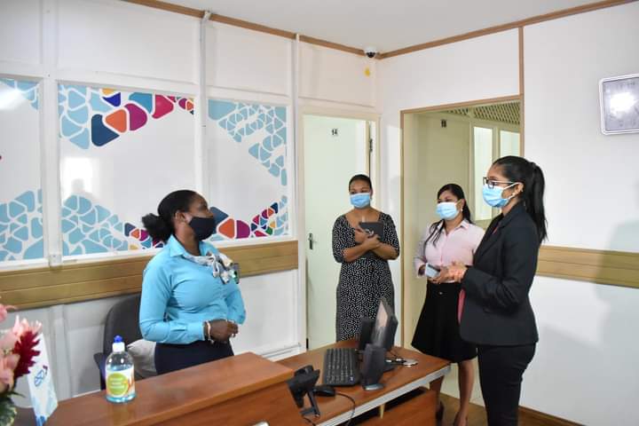 EIDSeychelles's tweet photo. Minister Vidot visit Enterprise Seychelles Agency
#seychelles #dei #visit #ministervidot #entrepreneurship #MSME https://t.co/7HyOAxH6o8