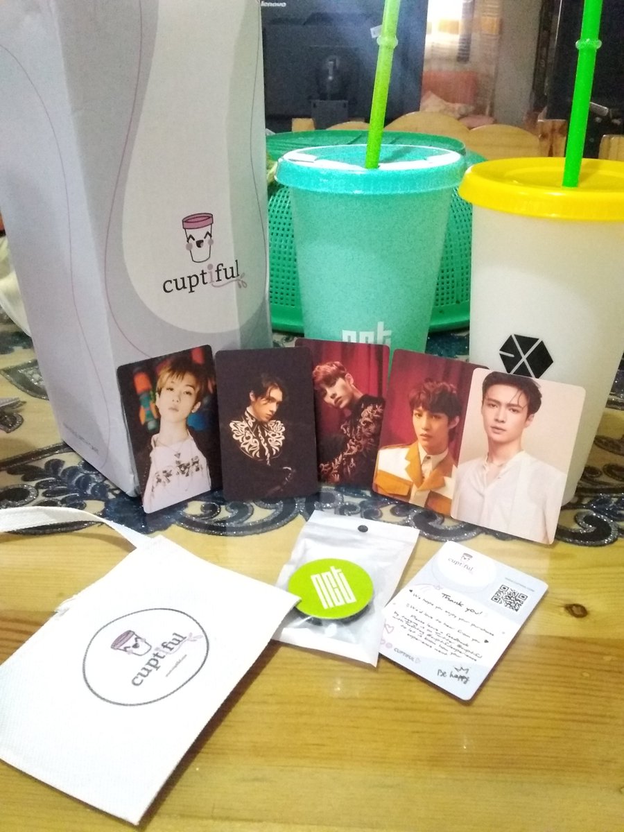 LMNCLSR's tweet photo. Thank you @cuptiful for these pretty cups 😍 kinilig ako sa photo cards awieh 💕💚💚 sa uulitin 😊
#Cuptifulexperience https://t.co/3LO0WUFjRn