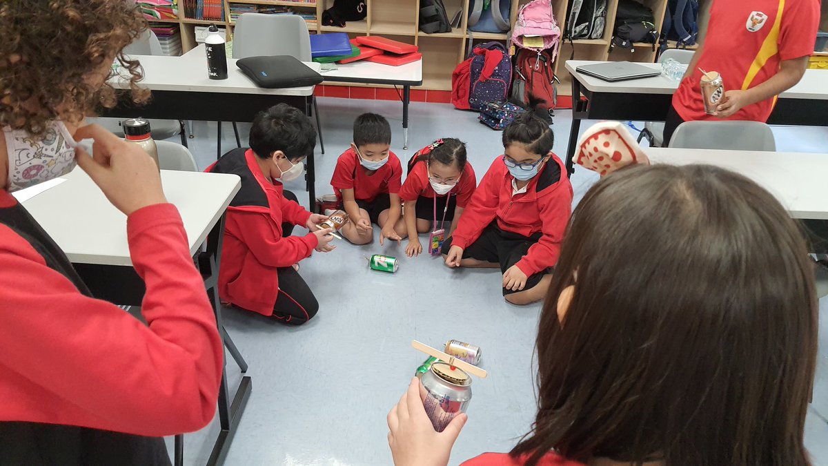 DSCEMsC's tweet photo. Making pop can cars in Science as we learn more about rollers! #dscke #4thgrade #scichat https://t.co/2ew99SsyNl