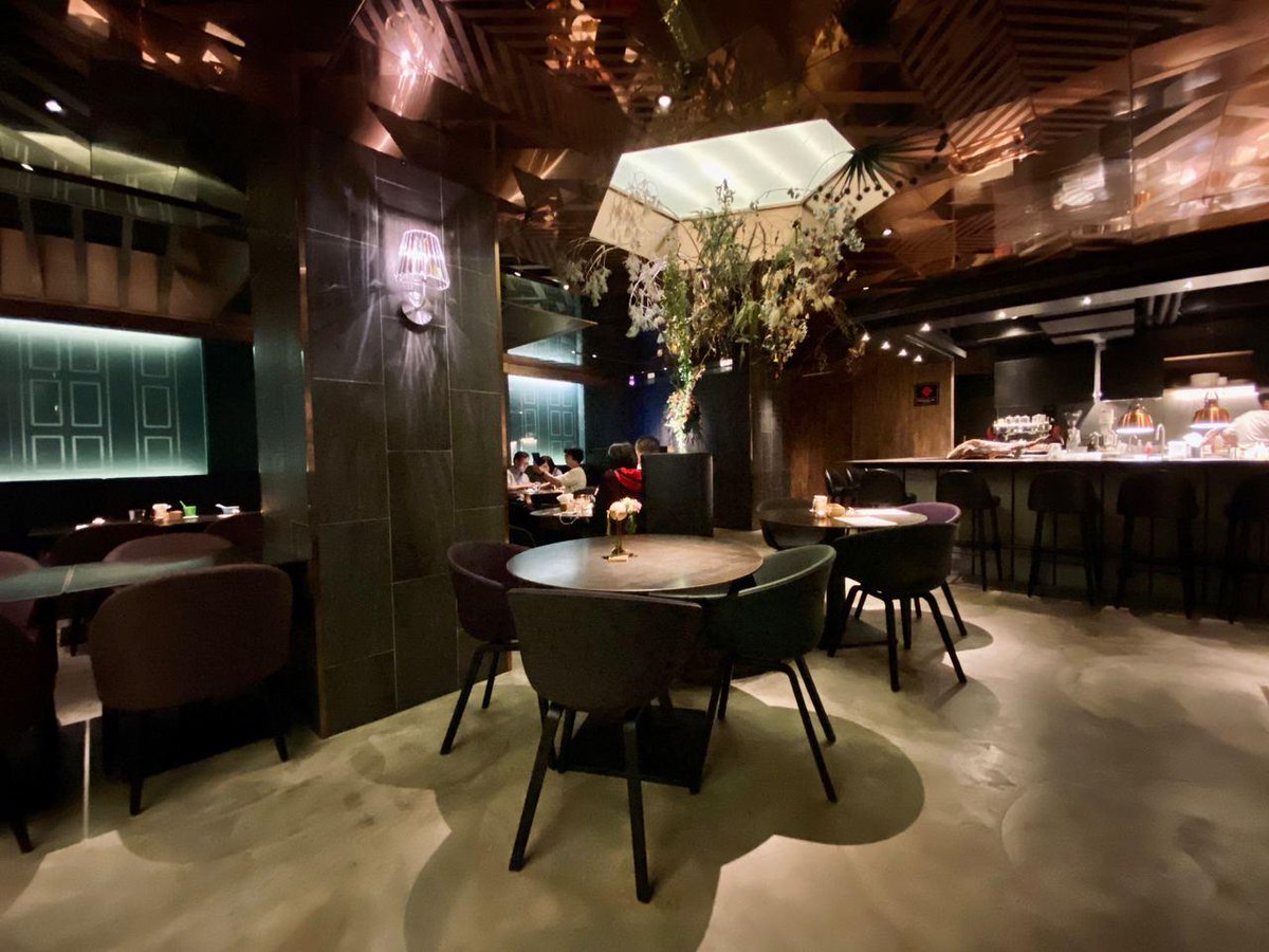 TripPlusTravel's tweet photo. If you would like to enjoy a great dinner, you can't miss all of the great food offered by MARIPOSA Bistro of RedDot Hotel at Taichung, Taiwan! #reddothotel #botiquehotel #dinner #mariposabistro #finedining #foodie #foodig #taichung #taiwan #tripplus https://t.co/nmvGEE35XP