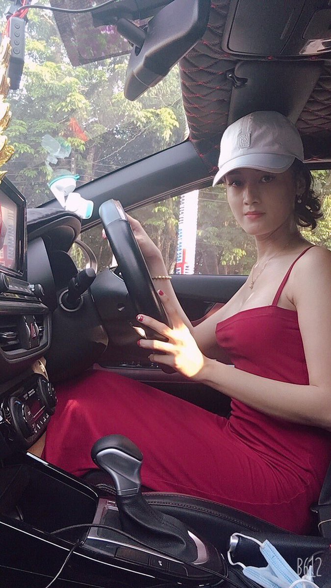 Tangainhi8976's tweet photo. #Em nói nhỏ anh nghe nè ... https://t.co/iWr7DrXBbI