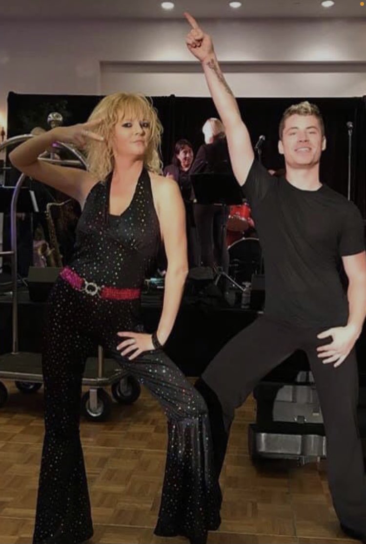 natkramer's tweet photo. When in doubt, just dance! 💋🕺 #MondayMotivation #MondayMood #DISCO #dance #Dancing #dancers #DanceOffs #friends #besties #Dancer @Chasen_Dreamz_ https://t.co/G3MTYDekqP
