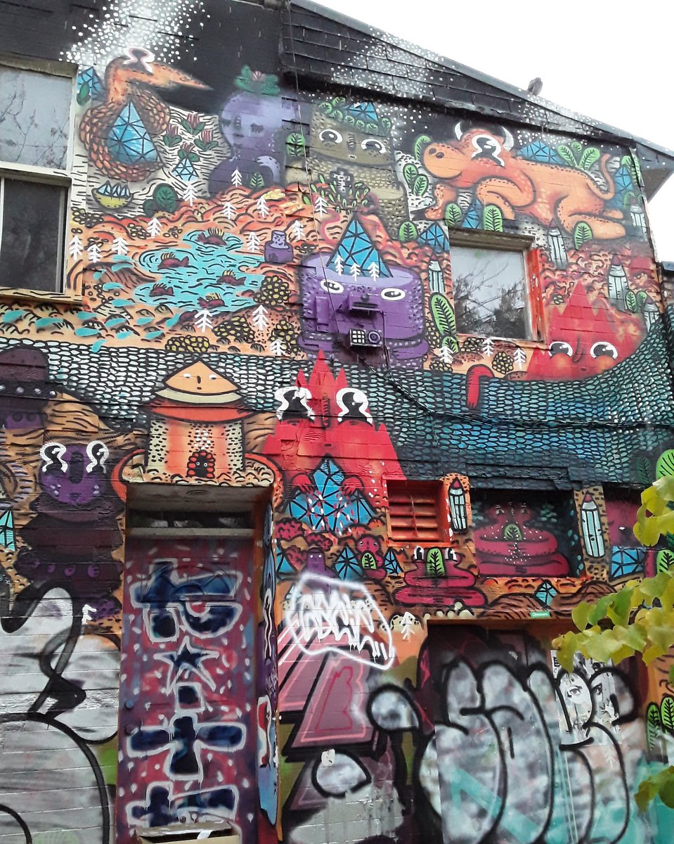 Travellersoul76's tweet photo. @beckyexploring @MadHattersNYC @RoarLoudTravel @StreetArtChat @carpediemeire @LivingTheQLife @CourseCharted @jenny_travels @epicureanexpats @TravelAtWill @PokyLilWanderer Missing NYC tbh

However I've been walking around my city, @Montreal and capturing unique and colorful #murals 💁‍♀️

Enjoy!

#streetart #streetartchat #art #traveltribe #Montreal #Canada
#artphotography https://t.co/V1aGQgCqYt