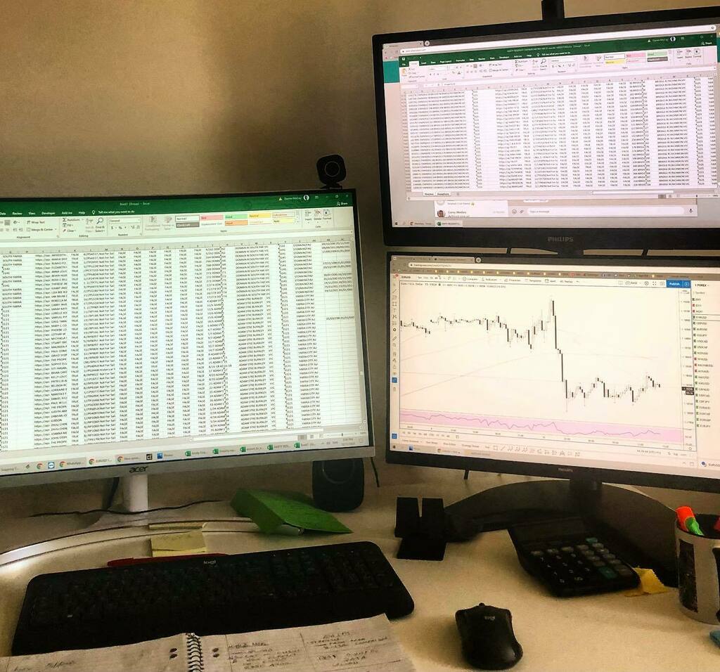 Fully set up in #stkildawest #data in the #house #massive