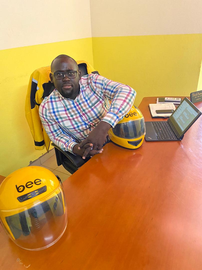 PatrickTimani's tweet photo. I took this hard decision after spent 10 years out of the country
Now I'm definitely back in Cameroon 🛬🇨🇲
Let's bring Bee - Mototaxi to the next level🚀
If you want to be part of the venture as: #PrivateInvestor - #Advisor - #B2BPartner
Just let me know directly😎
MrBee🐝 https://t.co/pGtxjMFf8F