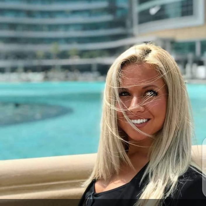 SusanDula's tweet image. Fake love everywhere ❤🖤❤ am almost giving up 😔