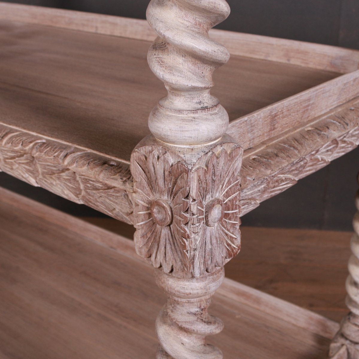 ArcadiaAntiques's tweet photo. Good 19th Century bleached oak three tier buffet with carved crowns.
Price: £1,495
https://t.co/zciB7oEZK1
#BleachedOakBuffets #AntiqueBuffets #threetierbuffets https://t.co/AMmyKRhgdz