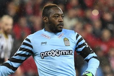 yanmae's tweet photo. #foot #football #birthday 🎂 Joyeux Anniversaire @MandandaParfait 🇨🇩🇫🇷 (3⃣1⃣ ans) gardien de but de @hfdathletic ex @SMCaen @girondins @AS_BeauvaisOise @AltaySporKulubu @SportCharleroi @FCDINAMOBUC https://t.co/ht9r17Lbe4