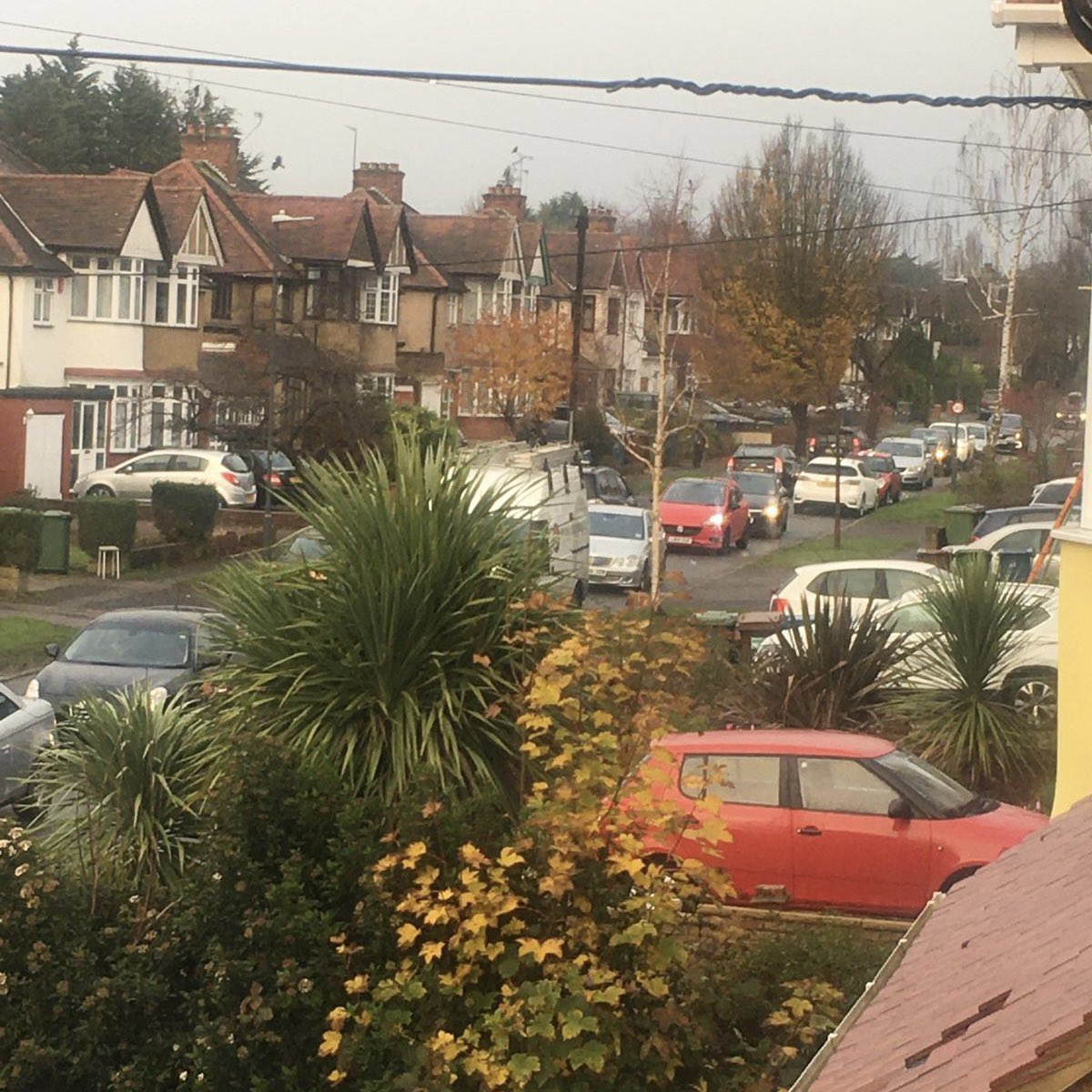 Good morning Priory Way! Time to #FreeHarrow we think please <a href="/harrow_council/">London Borough of Harrow</a> <a href="/GarethThomasMP/">Gareth Thomas MP</a>. cc <a href="/Life_in_Harrow/">London Life</a> <a href="/HealthyStHarrow/">Healthy Streets for Harrow</a> <a href="/HarrowObserver/">Harrow Observer</a> <a href="/harrowonline/">Harrow Online</a> @Headstone_North <a href="/BBCLondonNews/">BBC London</a>