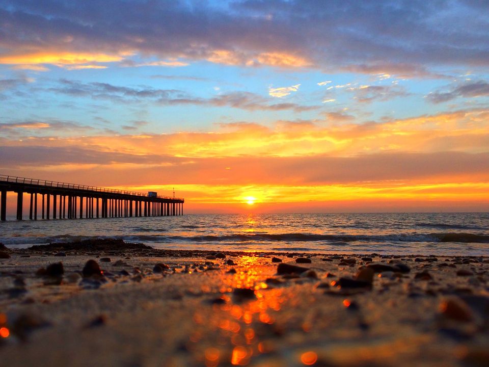 VisitFelixstowe's tweet photo. Stay home and let us bring Visit #Felixstowe to you...
📷 'Picture Perfect' - we are celebrating &amp; saying a big 'thank you' to a host of local photographers who regularly submit their wonderful images to us. Today is four amazing sunrises from Paul Causon. https://t.co/zvAQKNE0R3 https://t.co/rz0v7a4gDA