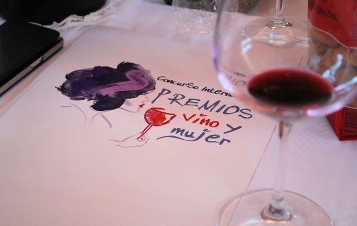 Los Premios #Vino y Mujer 2020 entregan 37 distinciones  - tecnovino.com/los-premios-vi…  #PremiosVinoyMujer <a href="/ErnestoGallud/">Ernesto Gallud</a>