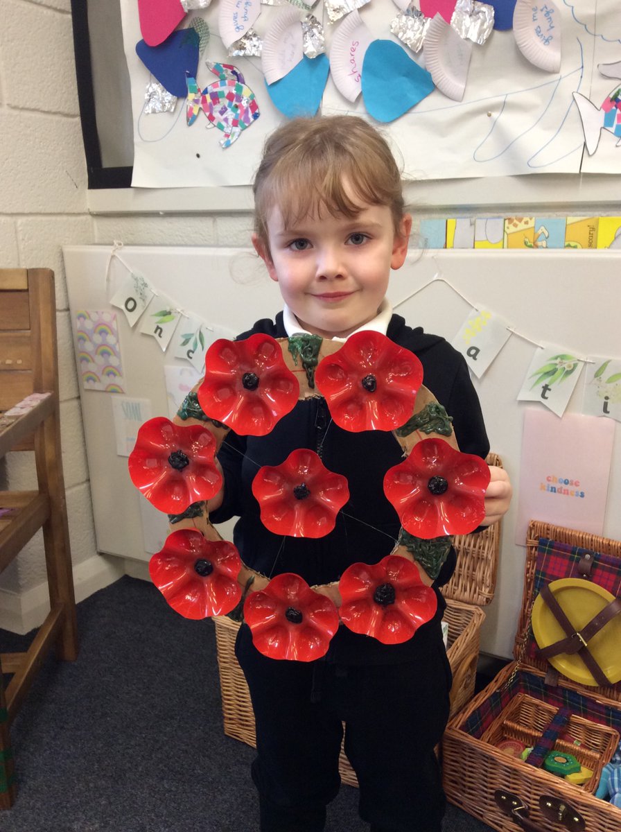 Year1Bedford1's tweet photo. How beautiful! We’re looking forward to painting poppies on our pebbles today. ❤️❤️❤️ @BedfordPrimary https://t.co/E02PnO9hon