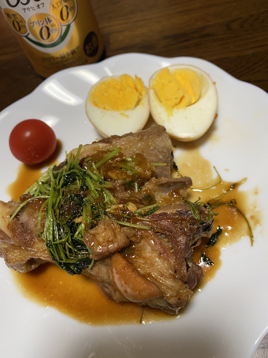 チョアヨ 夢は叶う うちの夕食はスペアリブ いらん報告 今まで考えた事がなかったんだけど 久しぶりにゆで卵を湯がいて殻をむいて思ったんだけど 右利きの私はやっぱり右手で殻をむく グンちゃんは左手で殻をむいてたよね バナナも左手で