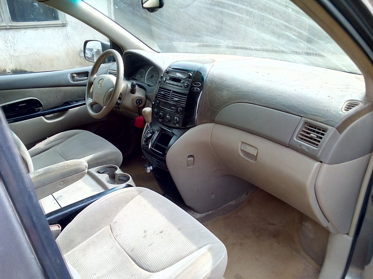 imahephzibah's tweet photo. Toyota Sienna Nigeria used for sale Year 2005 working perfectly.

Price : 1M ( slightly negotiable for serious buyer) 

Please contact me https://t.co/bZ5MCyxAGS