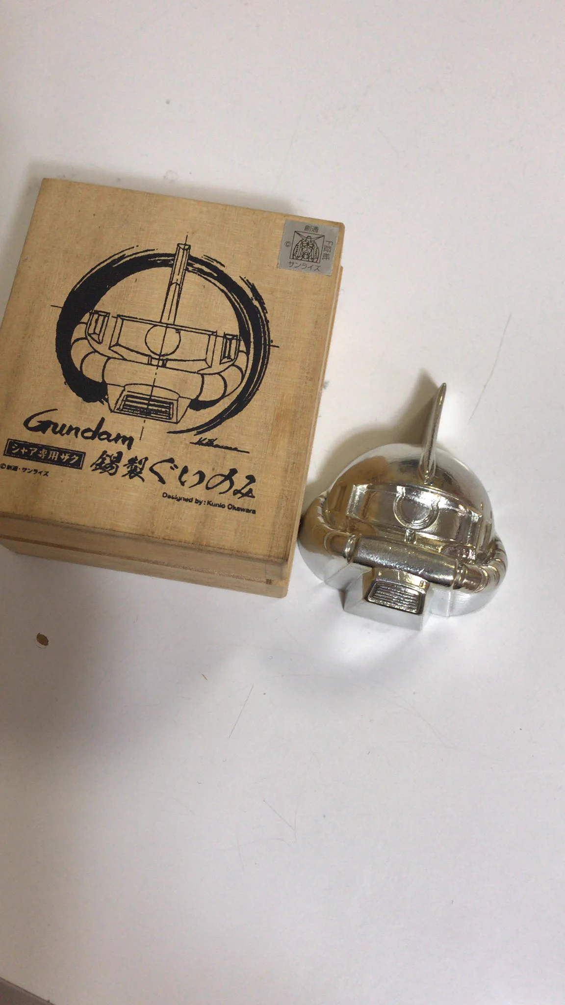 @bush_whacker731 情報ありがとうございます！
主人のお気に入りのぐい呑みが錫製なので、注意喚起しておきます。
多分、コレがダメになったら主人マジ泣きする…。 