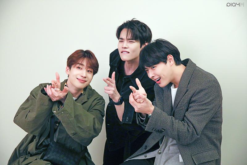 쑹 tweet media
