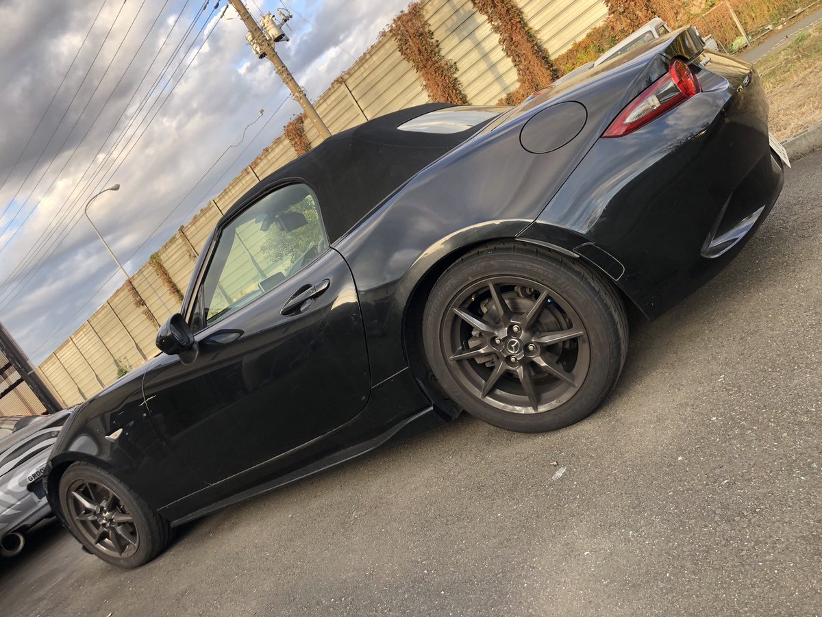 ピストン西沢 A Twitteren ロードスター買って5年ついにシャコタン