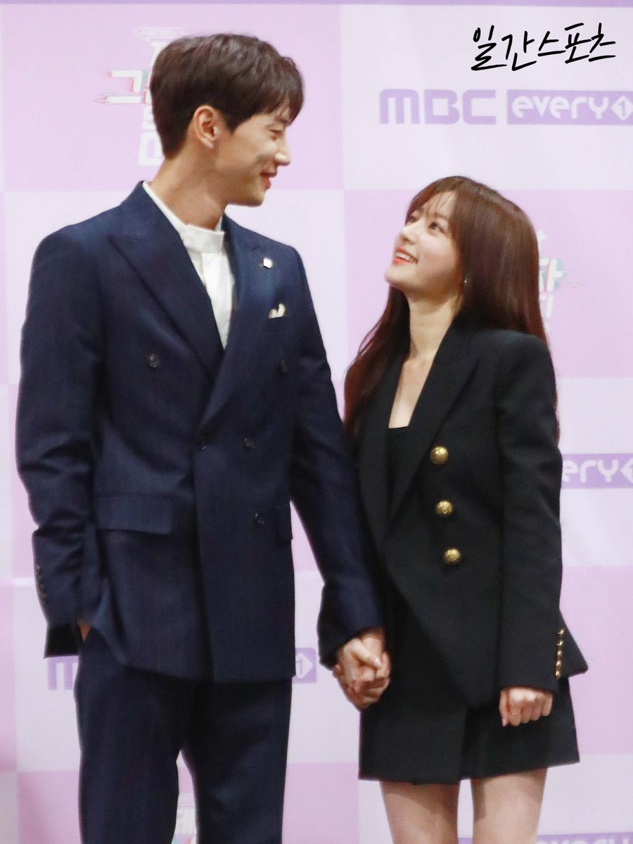 '제발 그남자 만나지 마요' 제작발표회🥰 📺https://youtu.be/ZOEkrUEMghM #제발그남자만나지마요 #드라마 #제작발표회 #송하윤 #SongHayoon #이준영 #LEEJUNYOUNG...