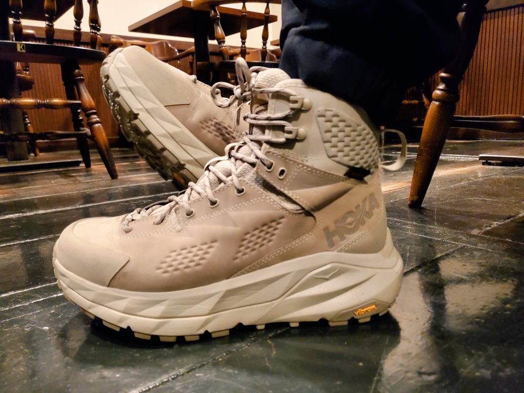 こんな日にピッタリ👟】 スノーブーツに移行までのこの時期は大活躍