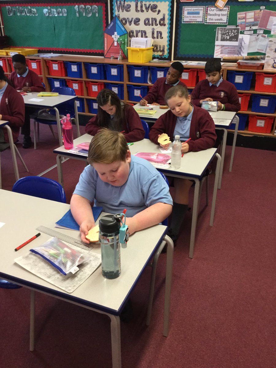 Year6HolyFamily's tweet photo. It’s a yummy bagel kind of morning!! https://t.co/3faFESmJco