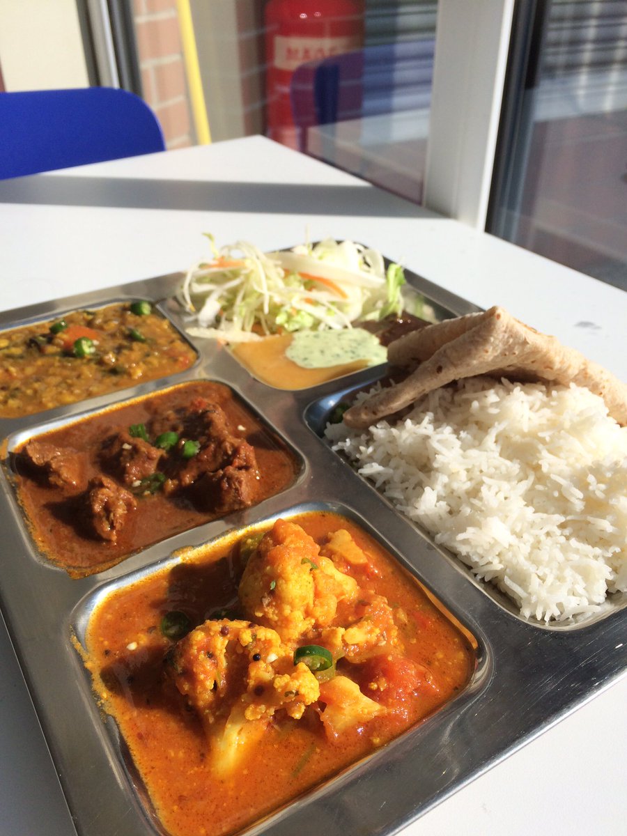 chapaticafe's tweet photo. Cauliflower butter masala and a Chilli paneer appear on menu today.
Open from 4pm
Takeaway #thali meals #familyfeasts
Plus try our new variety meal in @deliveroo .
#chorlton https://t.co/nbJluYZazB